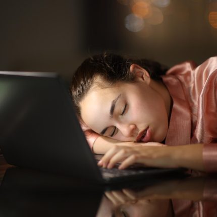 Co przyczynia się do nadmiernego powstawania wolnych rodników